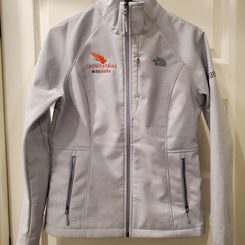 The North Face Wind Wall